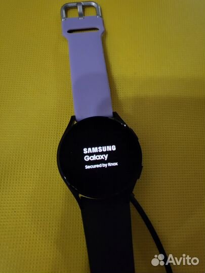 Смарт часы Samsung Galaxy Watch 4