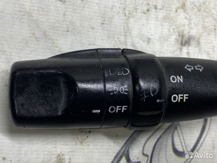 Переключатель подрулевой Hyundai Elantra