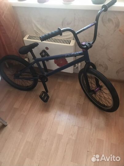 Трюковой велосипед BMX