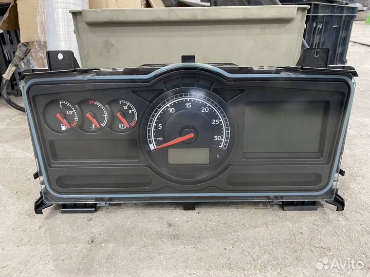 Панель приборов (щиток) Renault Premium 7421843951