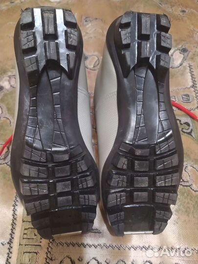 Лыжные ботинки детские 35 размер