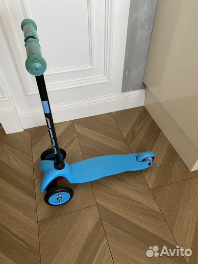 Самокат детский трехколесный