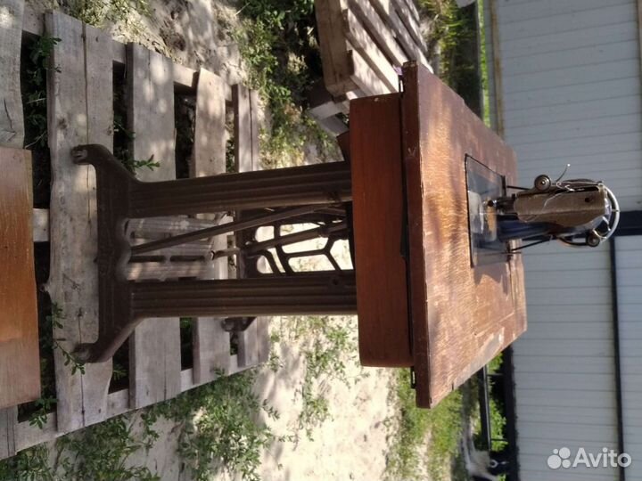 Швейная машинка 60х годов, пмз имени Калинина