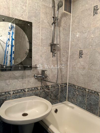 2-к. квартира, 48 м², 5/9 эт.