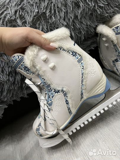 Коньки фигурные