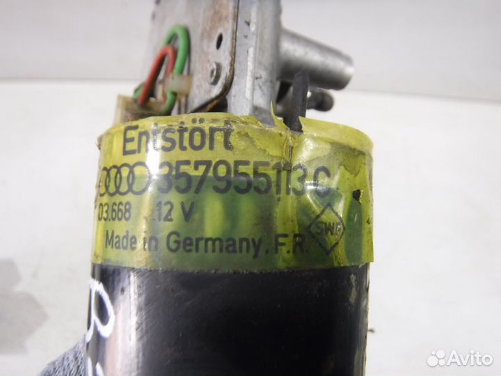 Моторчик стеклоочистителя передний Volkswagen Pass