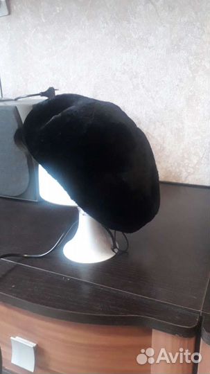 Берет женский черный