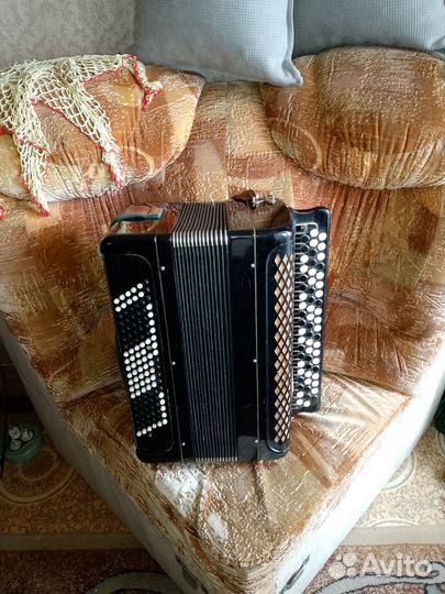 Аккордеон,баян