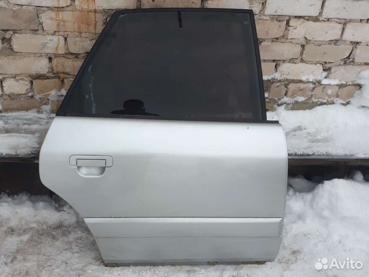 Задняя правая дверь ауди а6 с4