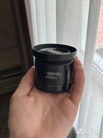 Объектив для Sony SAL50F14