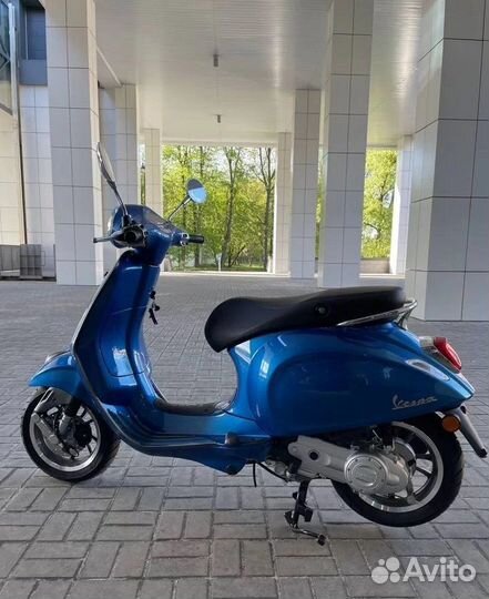 Скутер Vespa Primavera 50, 2023