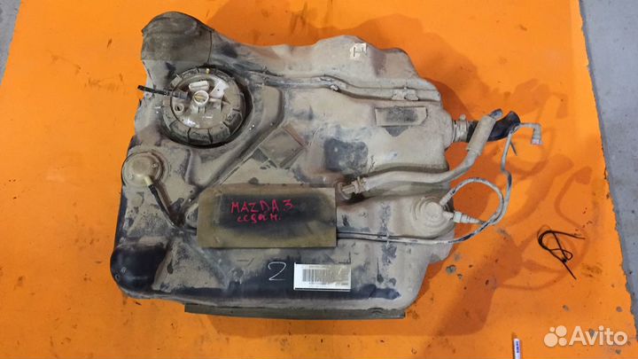 Топливный бак на Mazda 3 BK
