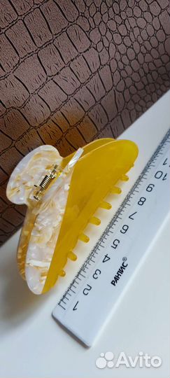 Модный краб для волос