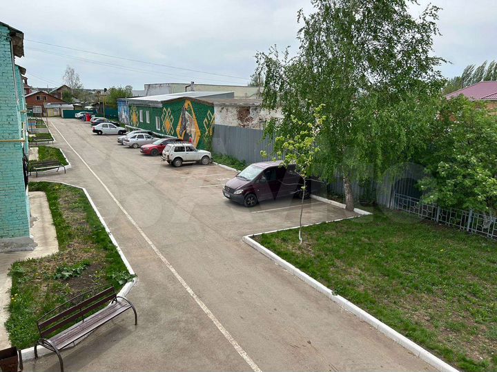 2-к. квартира, 57 м², 2/2 эт.