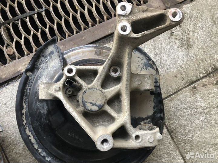 Поворотный кулак Volkswagen Passat Cc 2011