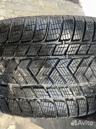 Pirelli Scorpion Winter 275/40 R21 107V
