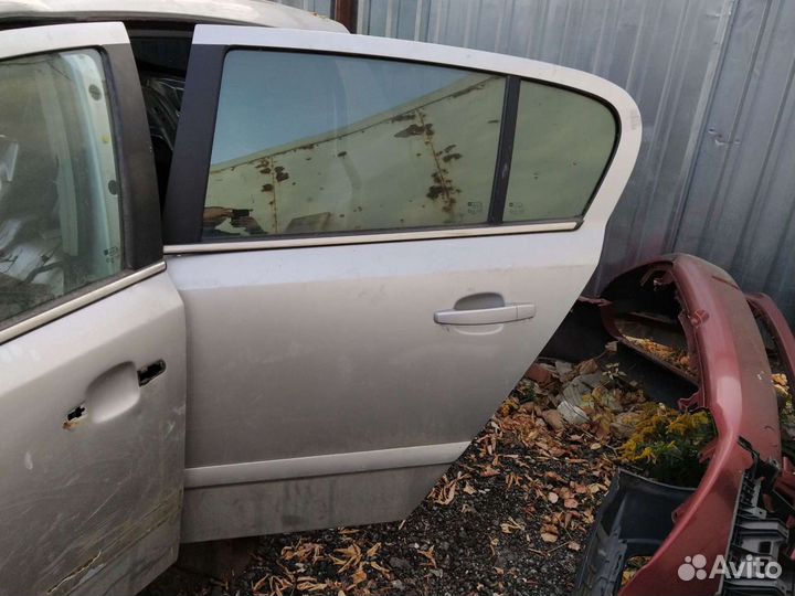 Дверь задняя Опель Астра Н (Opel AstraH) разборка