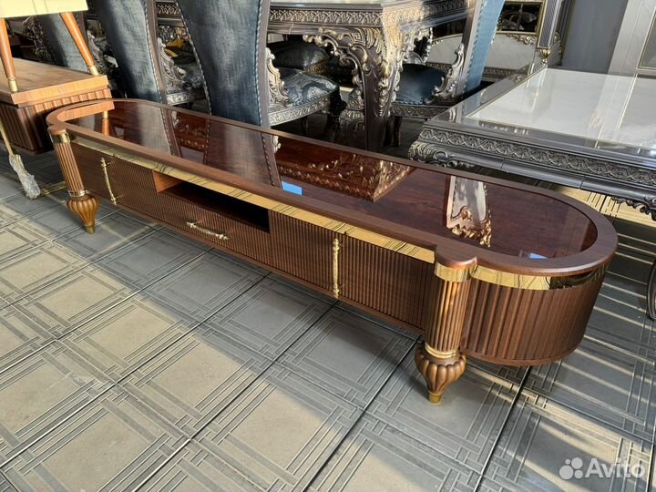 Тумба под телевизор