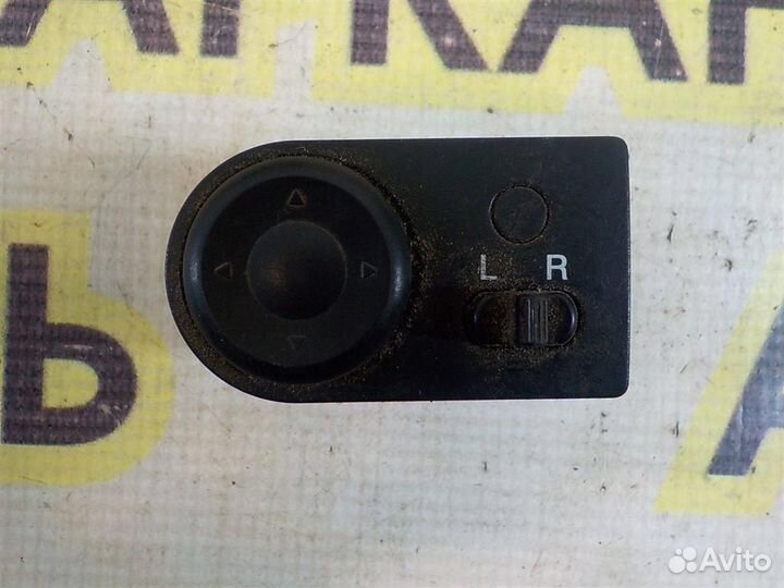 Переключатель регулировки зеркала Chevrolet Aveo