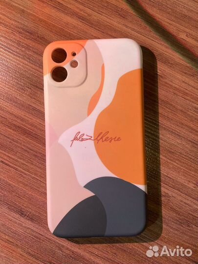 Чехол на iPhone 11