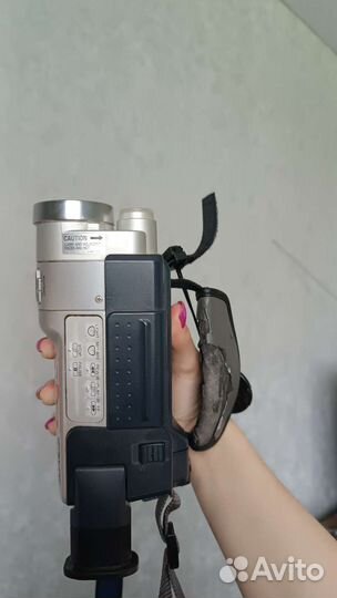 Видеокамера sony