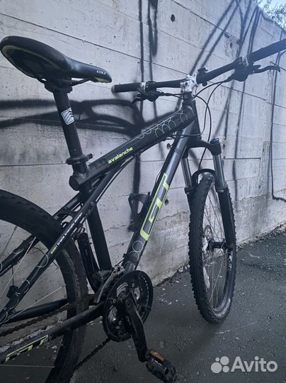 Велосипед GT avalanche 1.0