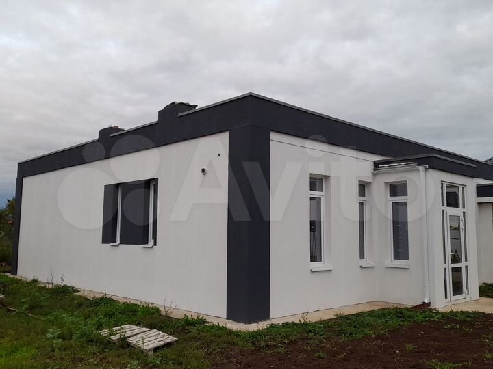 Дом 180 м² на участке 6 сот.