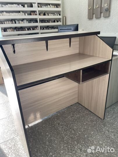 Стойка ресепшн бу