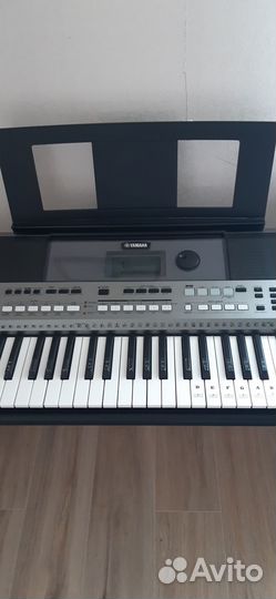 Синтезатор Yamaha PSR-E443