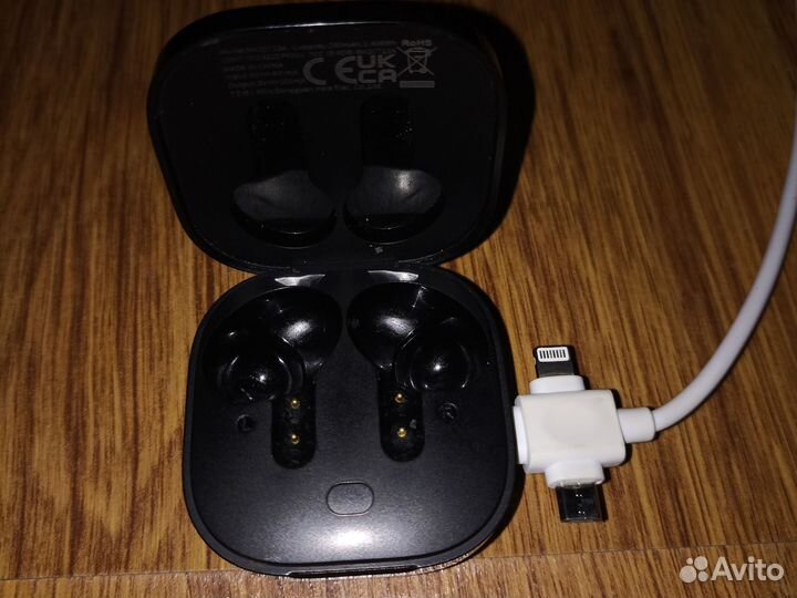 Кейс для беспроводных наушников QCY