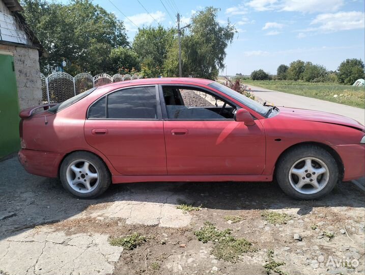 Mitsubishi Carisma 1.8 МТ, 1995, 520 000 км