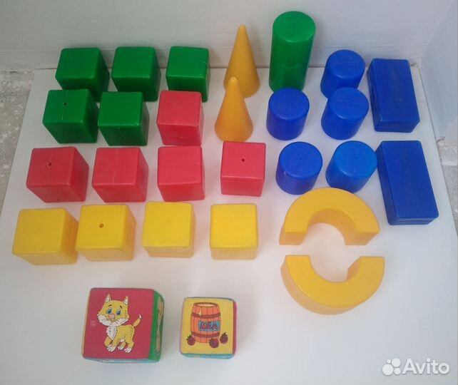 Детские развивающие игрушки кубики формы