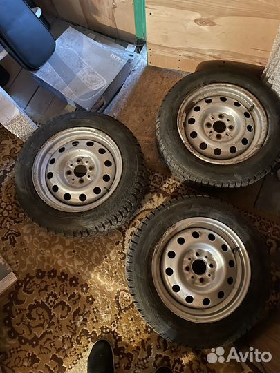 Зимняя резина r14 на дисках 3 шт