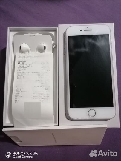 iPhone 8, 64 ГБ