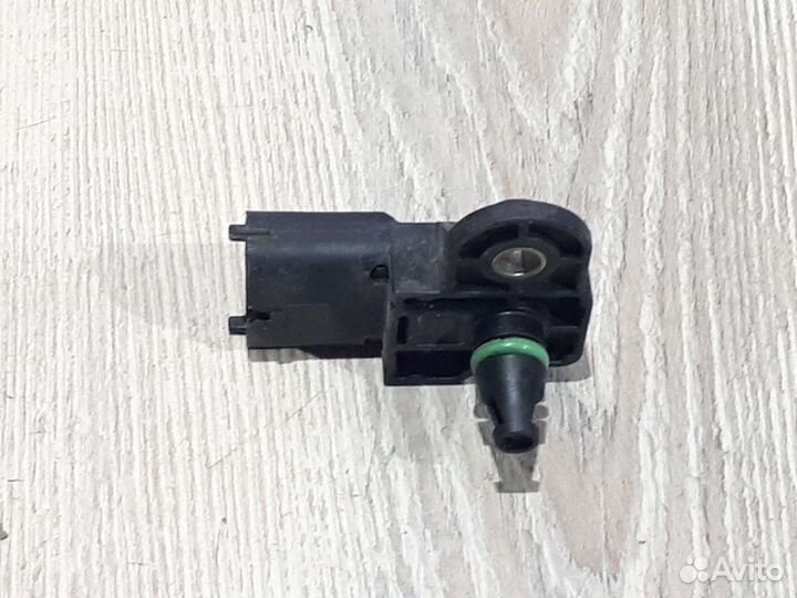 Датчик абсолютного давления воздуха LADA xray