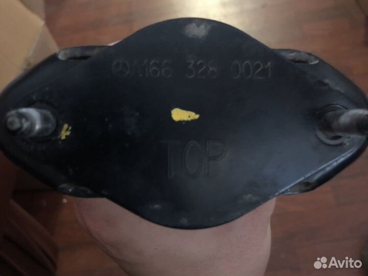 Опора амортизатора a1663280021