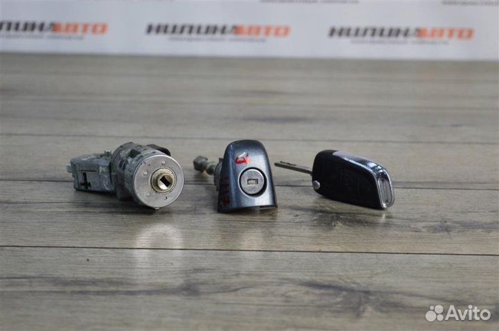 Замок зажигания Citroen C4 (2) 1.6 DV6C 2011