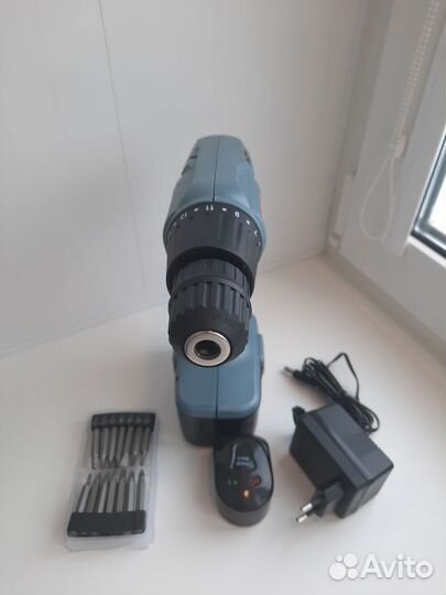 Аккумуляторная дрель-шуруповерт.Новая