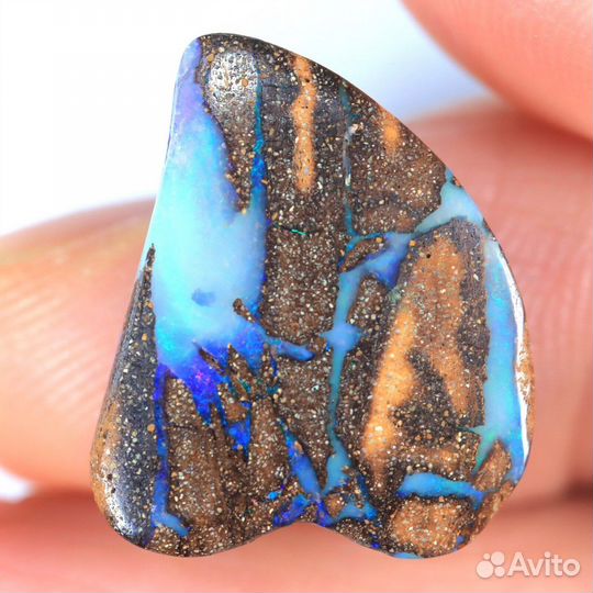 Короит болдер опал