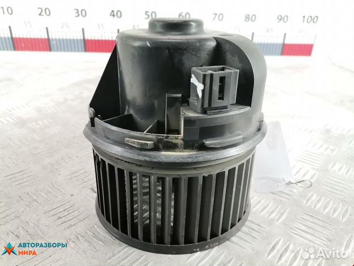 Моторчик печки Ford Focus рест. 2005 1379568