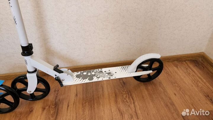 Самокат новый большие колеса