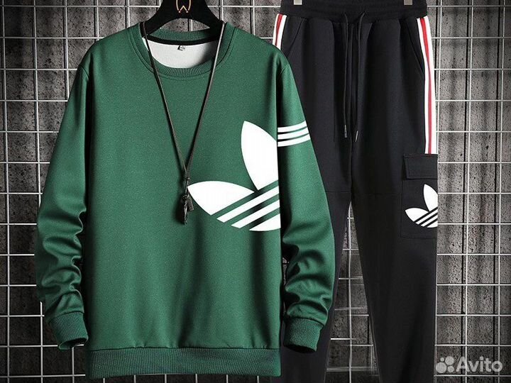 Спортивный костюм