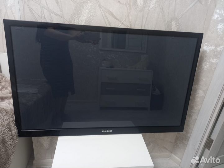 Телевизор samsung