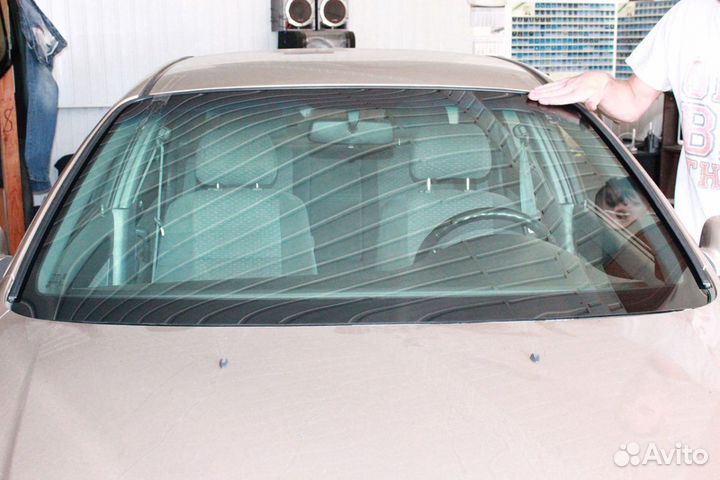 Лобовое стекло на Шевроле Лачетти