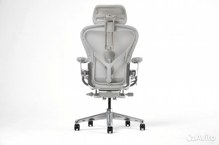 Игровое кресло Herman Miller Aeron