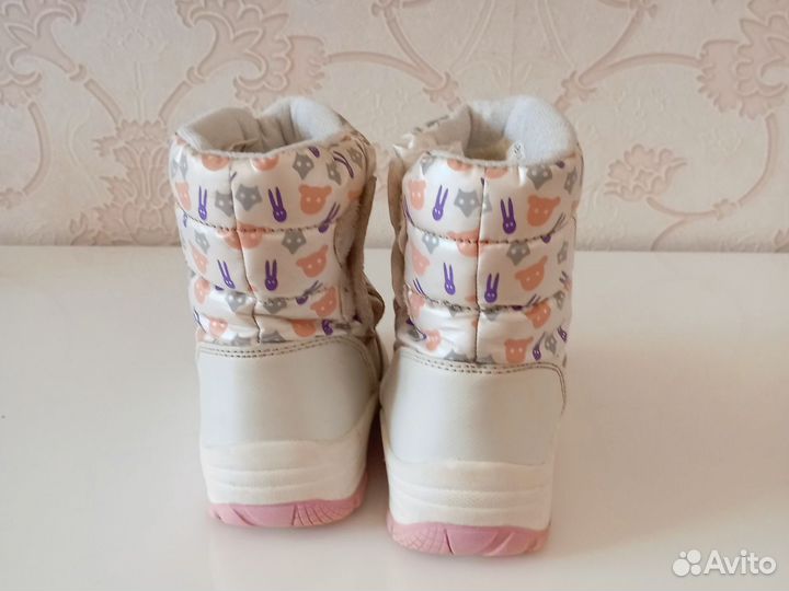 Ботинки зимние на девочку 25 размер