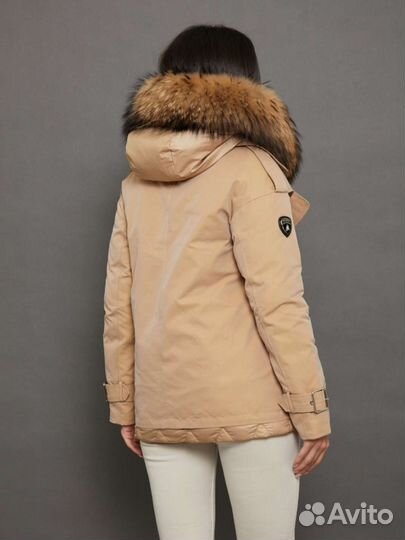 Парка женская с натуральным мехом