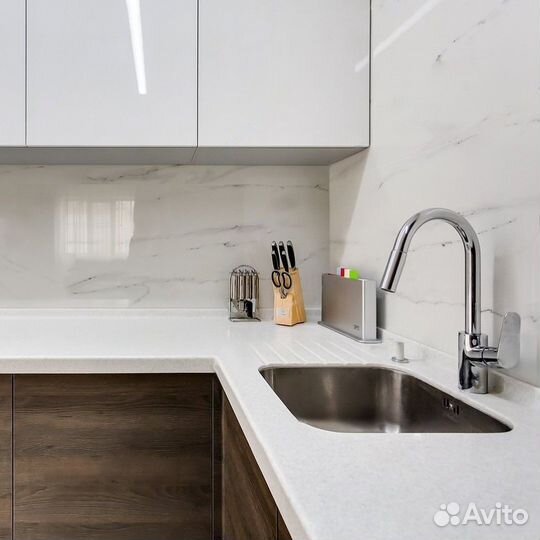 Кухня без ручек (цена за весь гарнитур) ксп:14577