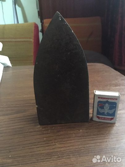 Утюг чугунный