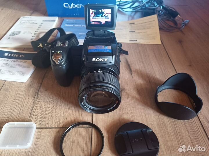 Цифровой фотоаппарат sony DSC R1